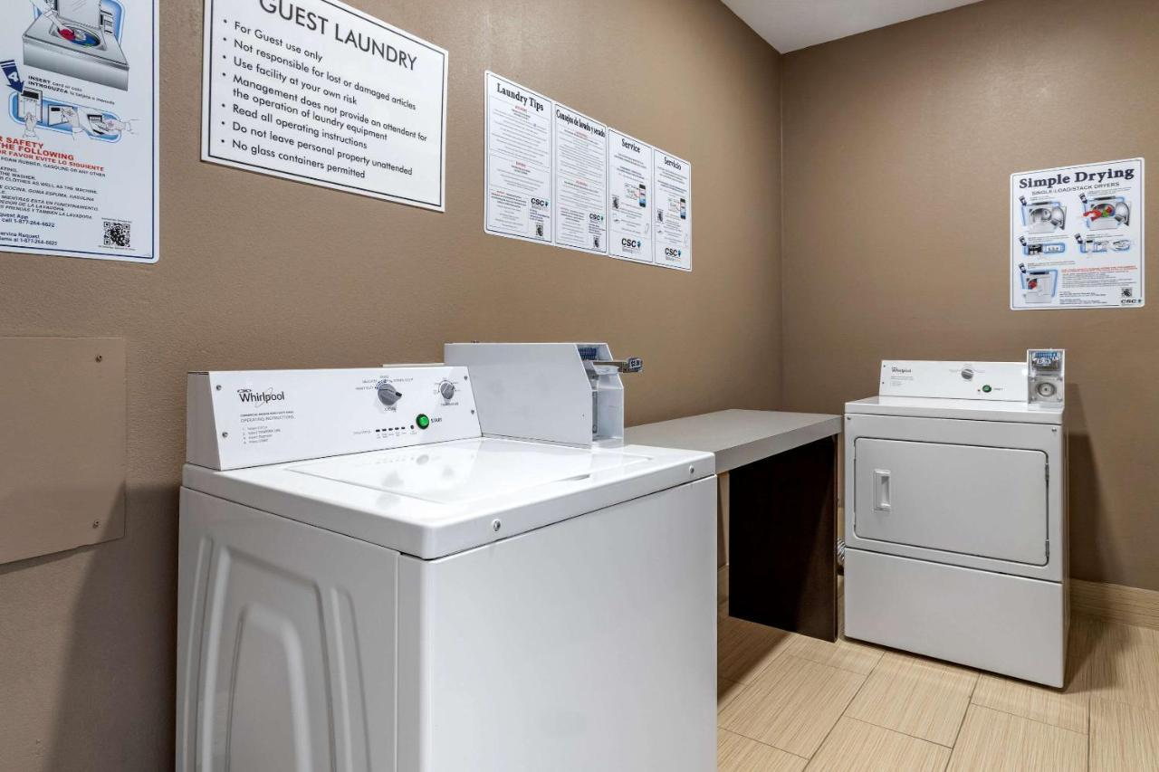 Comfort Inn & Suites Cleveland Buitenkant foto