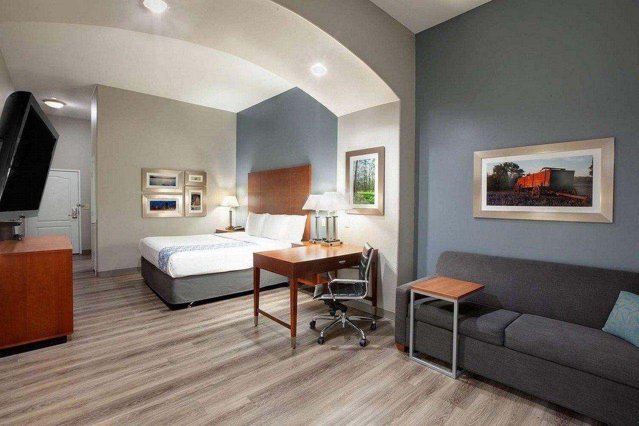 Comfort Inn & Suites Cleveland Buitenkant foto