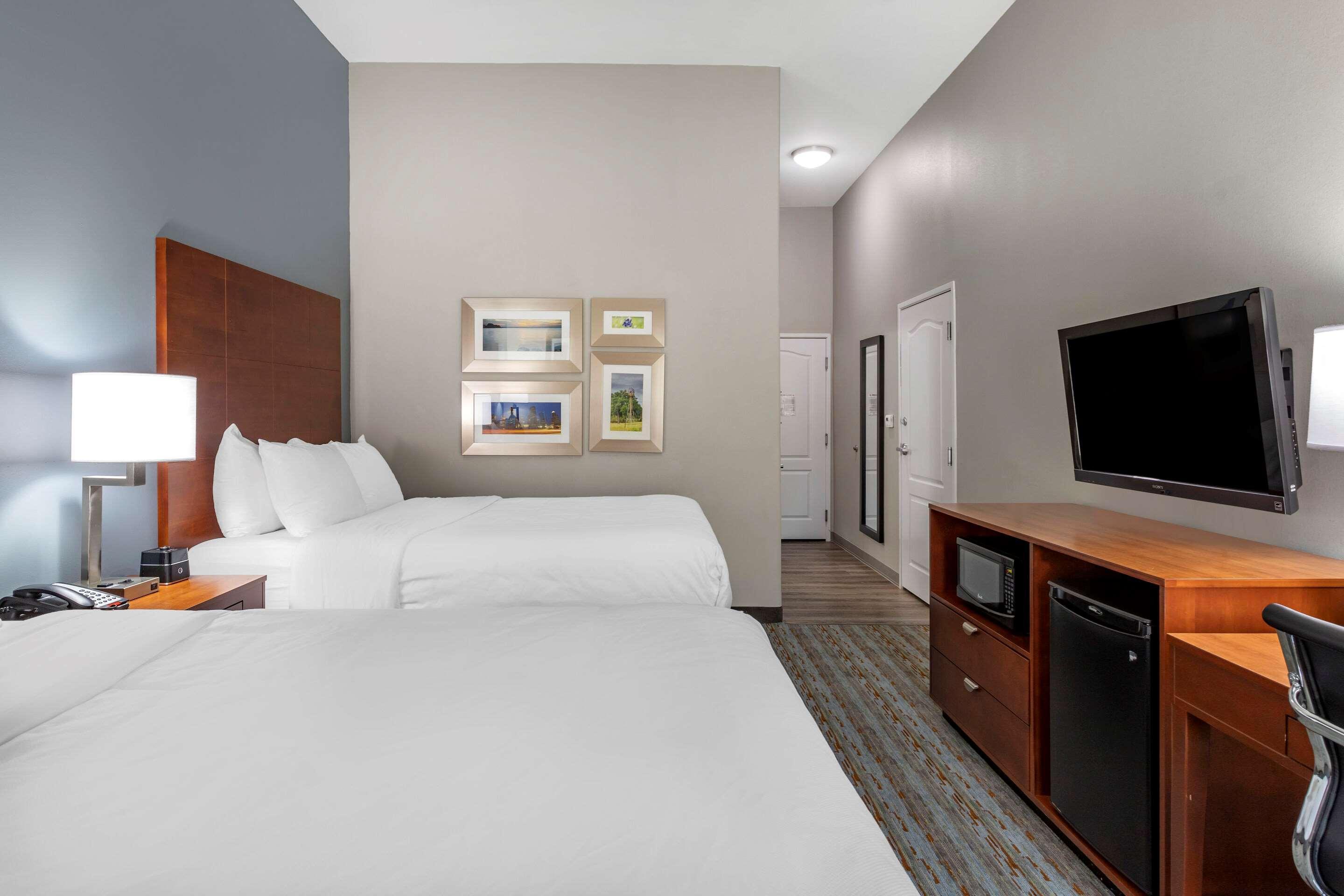 Comfort Inn & Suites Cleveland Buitenkant foto