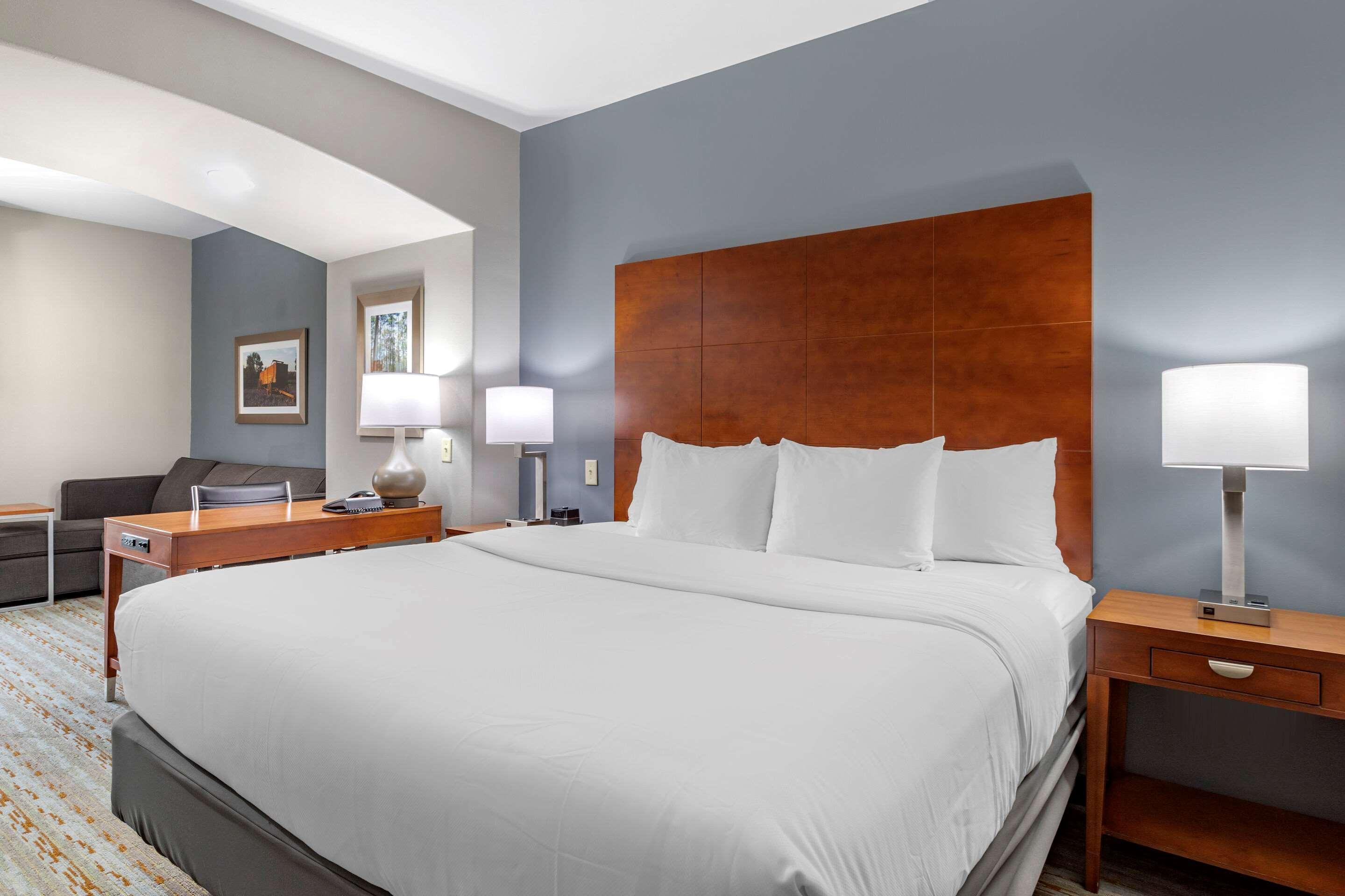 Comfort Inn & Suites Cleveland Buitenkant foto
